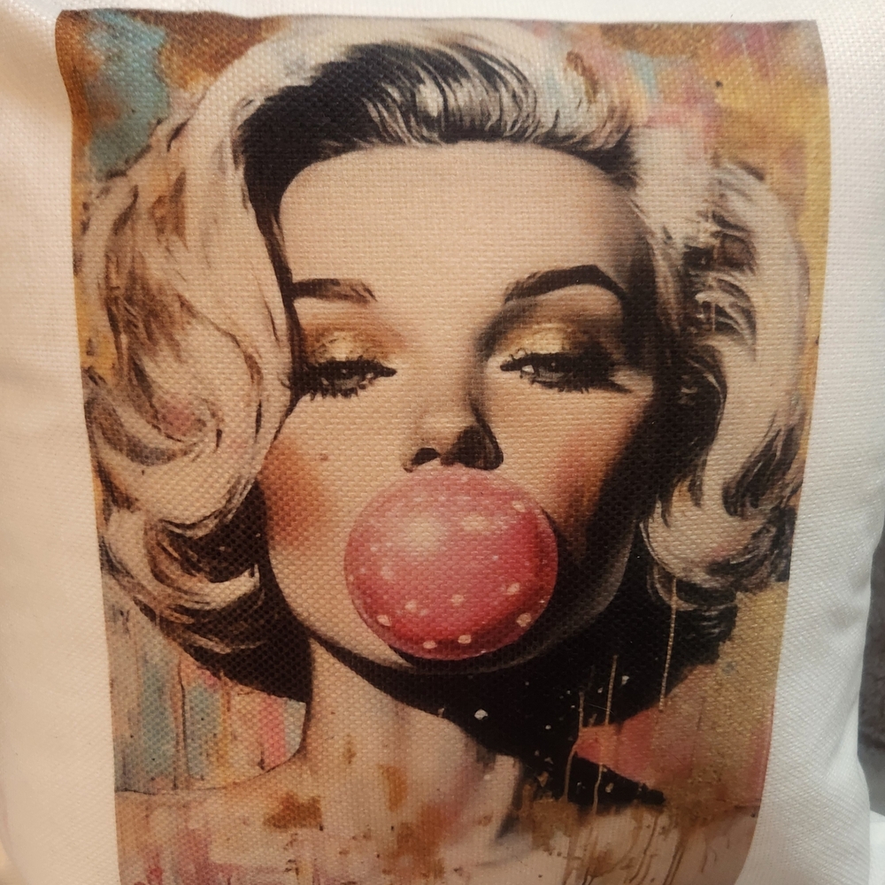 Artistic White Cushion with Iconic Prints. 18x18 Hand Crafted. NEW - Picture 5 of 5